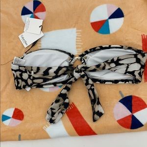 Calvin Klein Swim - 4/$25 Calvin Klein Animal Print Bikini Top XL NWT Calvin Klein Swim - 4/$25 Calvin Klein Animal Print Bikini Top XL NWT